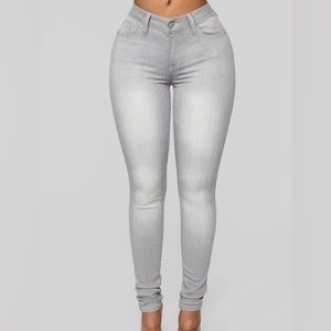 Gray skinny jeans fashion nova